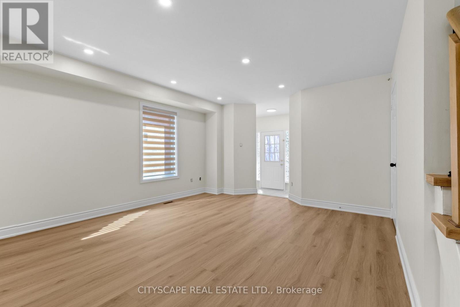 3409 Mcdowell Drive, Mississauga, Ontario  L5M 6R7 - Photo 7 - W13410794