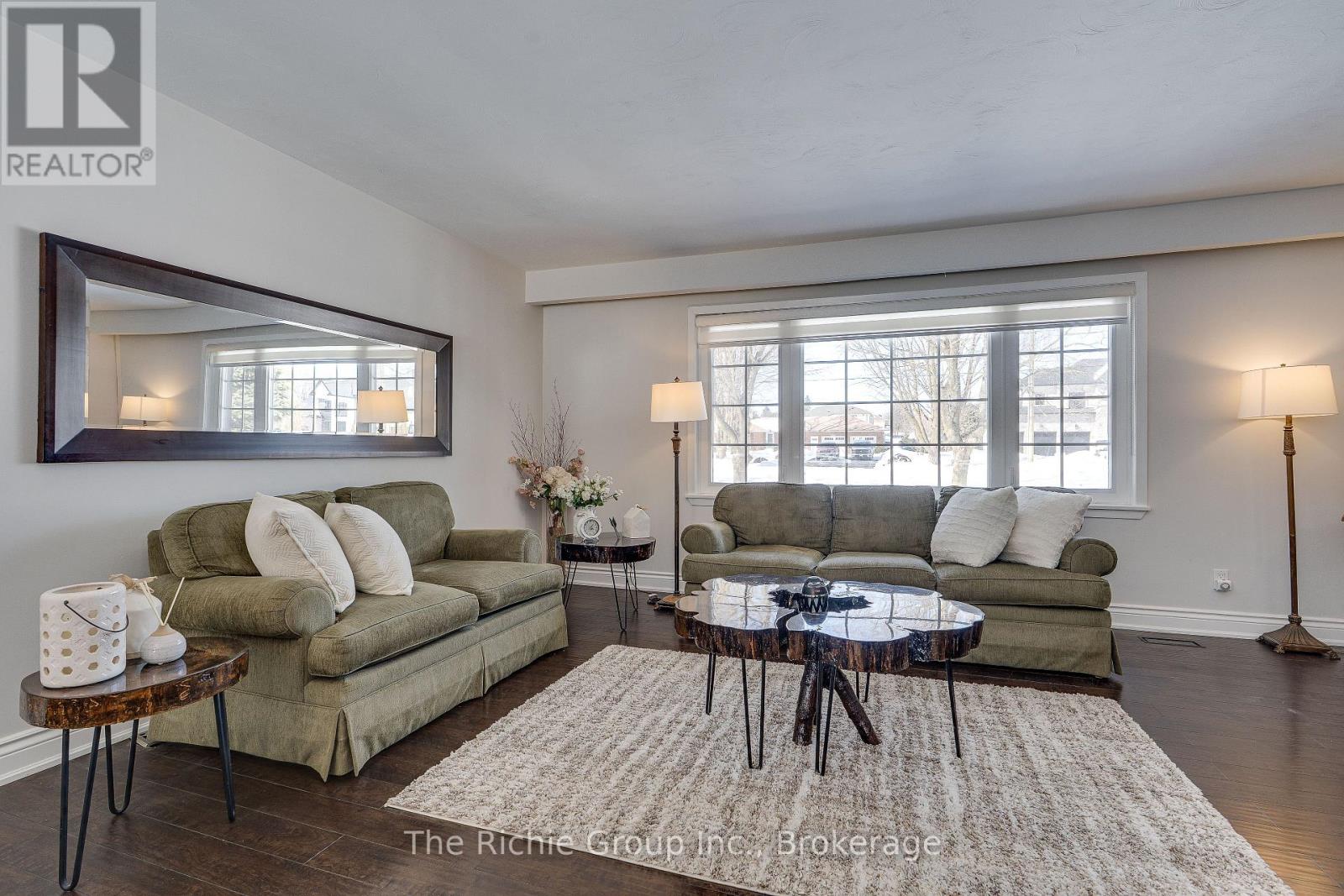 17 Travelled Road, Caledon, Ontario  L7K 1B7 - Photo 8 - W13410836