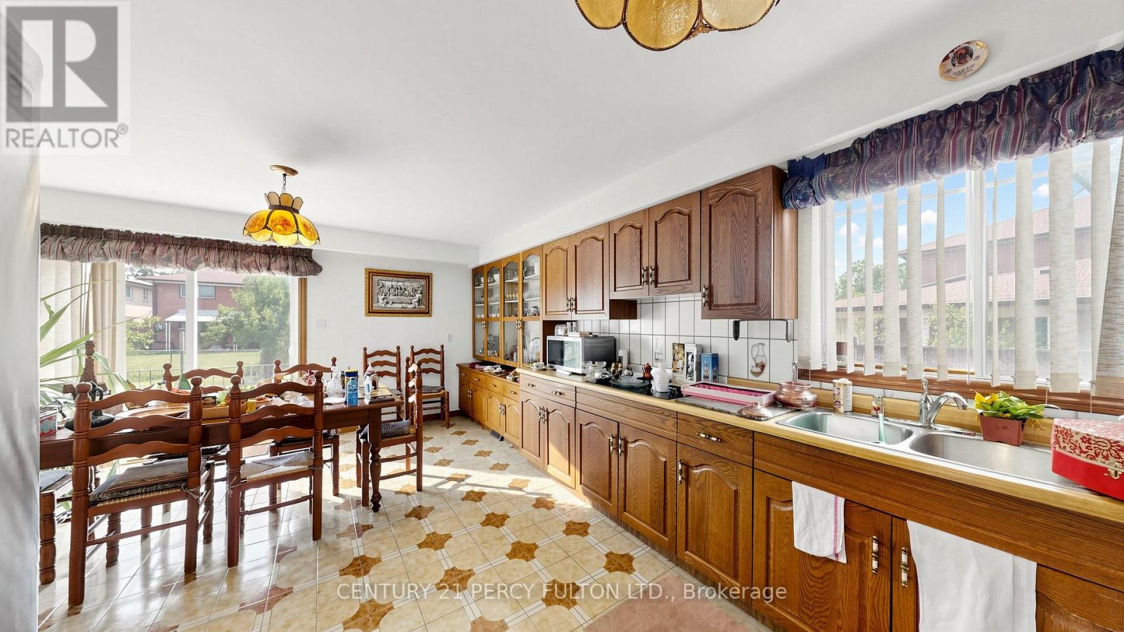 29 Ernest Avenue, Toronto, Ontario  M2J 3T4 - Photo 13 - C13246966