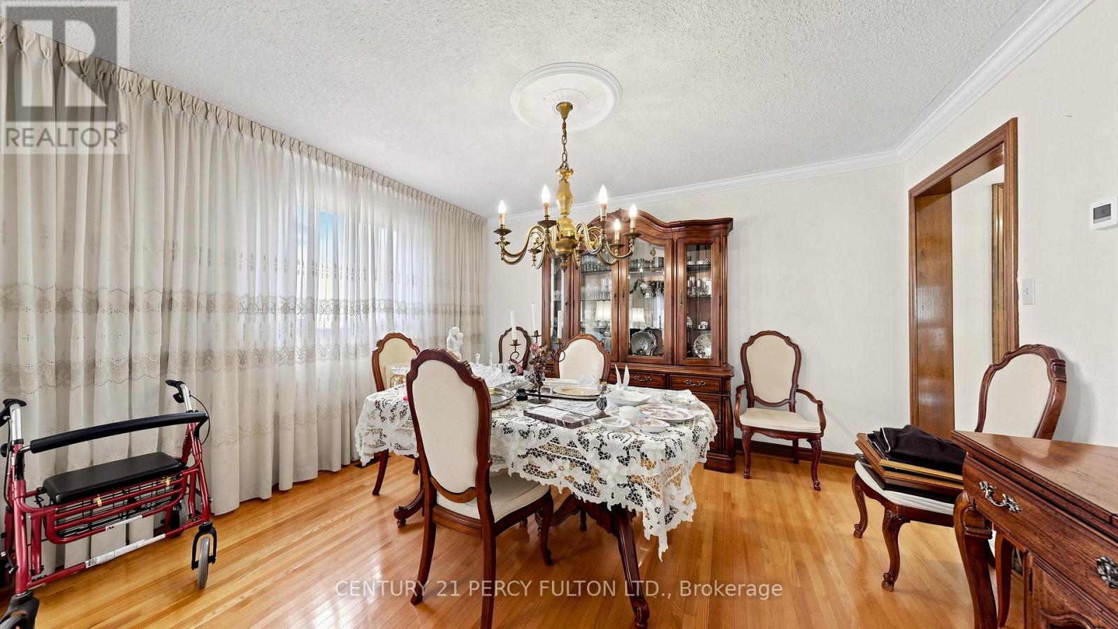 29 Ernest Avenue, Toronto, Ontario  M2J 3T4 - Photo 8 - C13246966