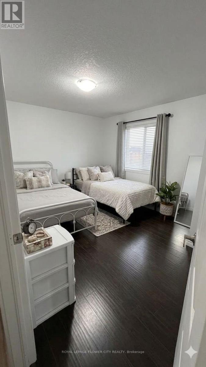 Upper Floor - 30 Woodward Avenue, London North, Ontario  N6H 2G7 - Photo 9 - X13228892