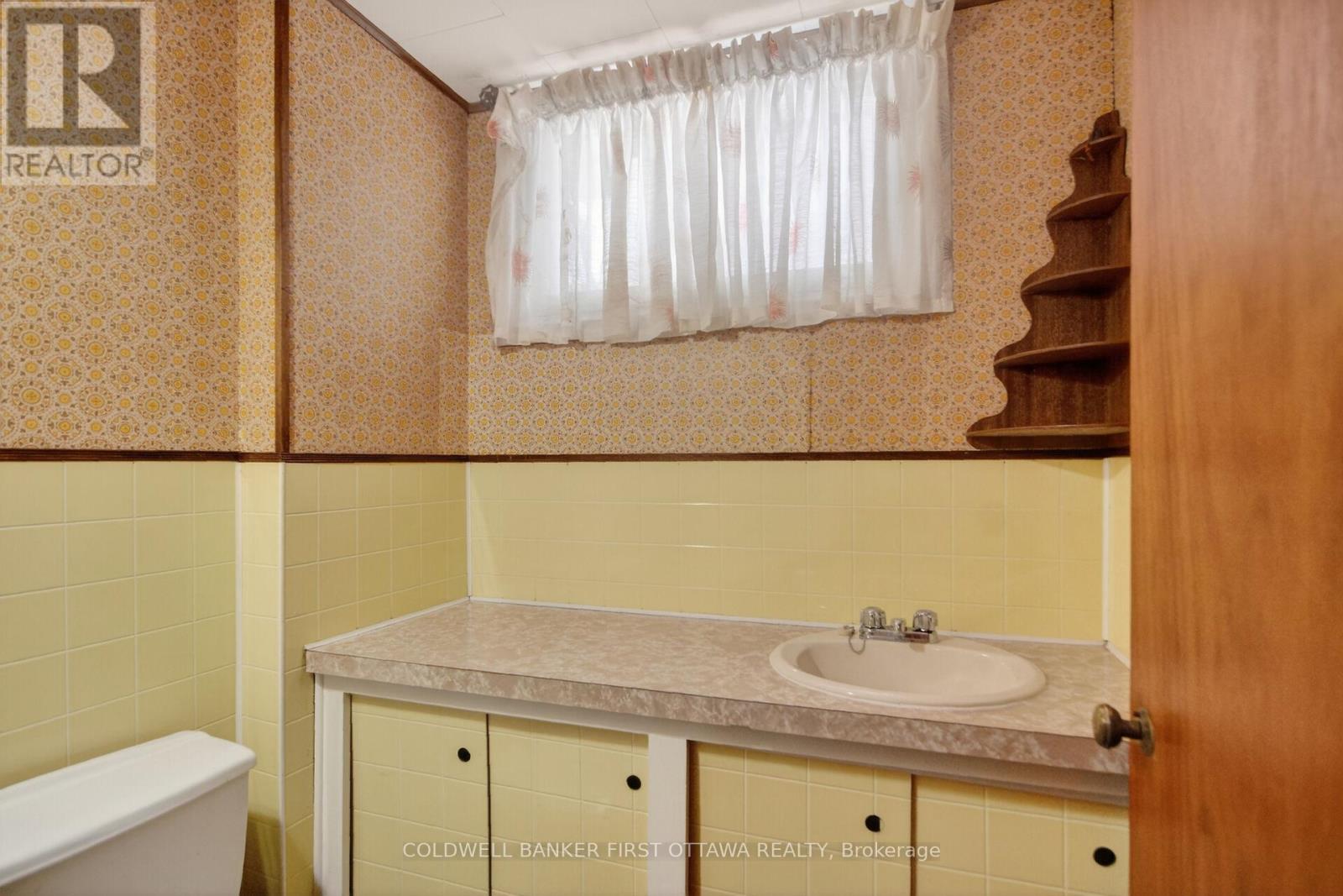 1533 Mimosa Avenue, Ottawa, Ontario K1G 0W2 - Photo 38 - X13410846