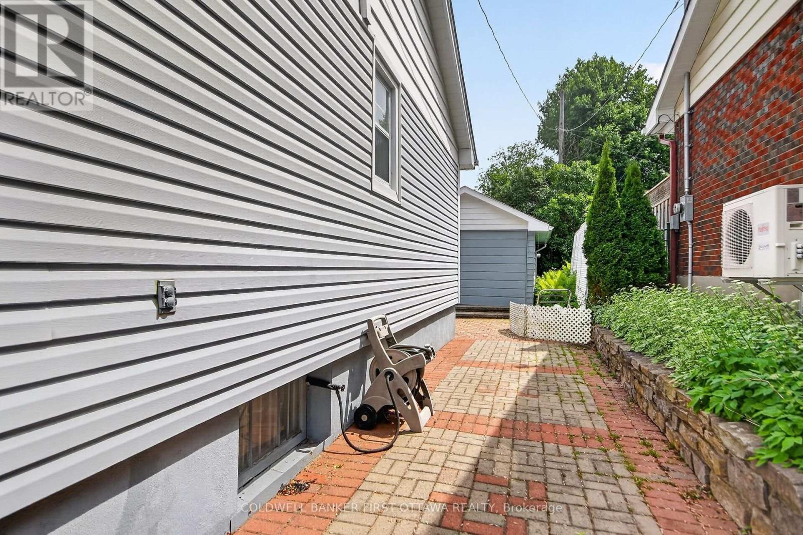 1533 Mimosa Avenue, Ottawa, Ontario K1G 0W2 - Photo 44 - X13410846