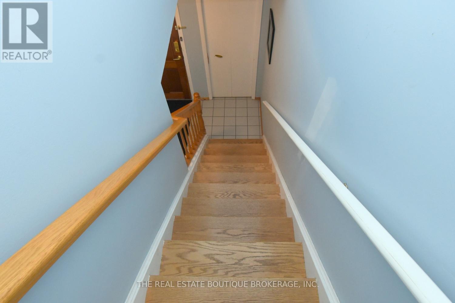 1345 Colonsay Drive, Burlington, Ontario  L7P 2T6 - Photo 16 - W12979206