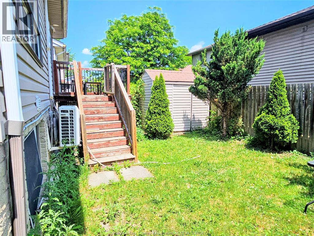 8232 Gregory Place, Windsor, Ontario  N8S 4N4 - Photo 3 - 26012283