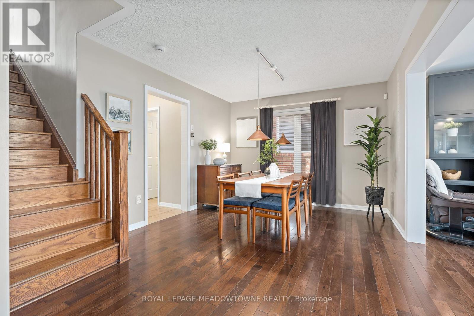 451 Zuest Crescent, Milton, Ontario  L9T 8E7 - Photo 11 - W13250160