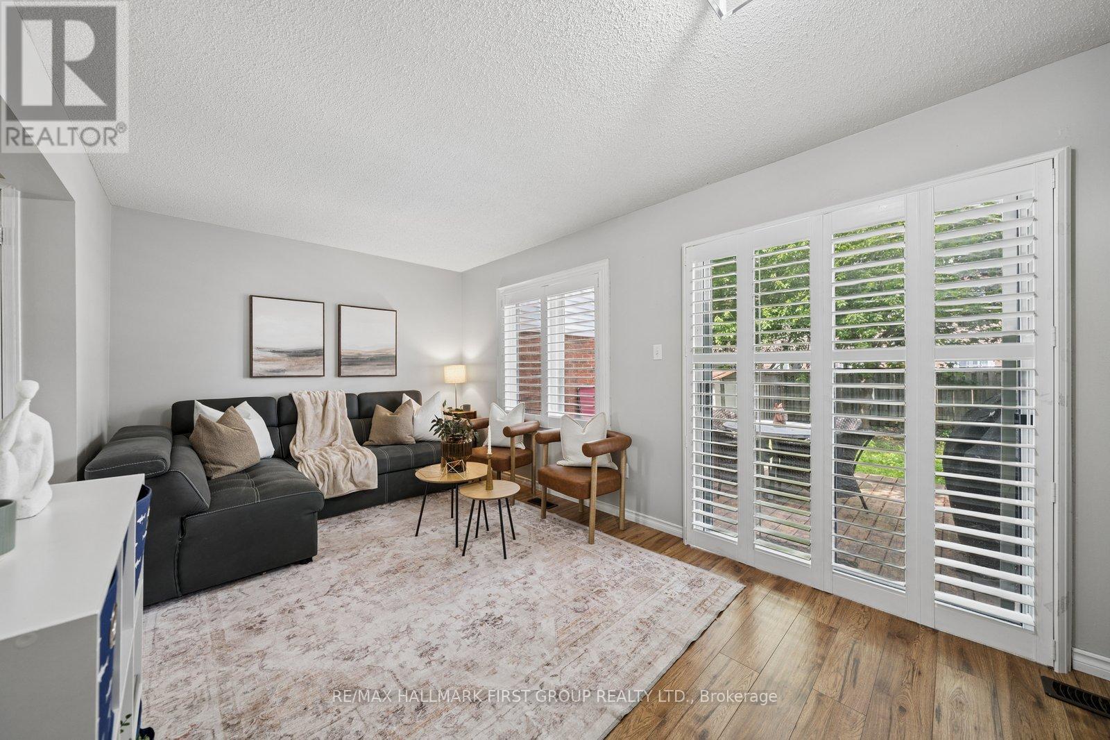 95 Vail Meadows Crescent, Clarington, Ontario  L1C 4T3 - Photo 2 - E13410848