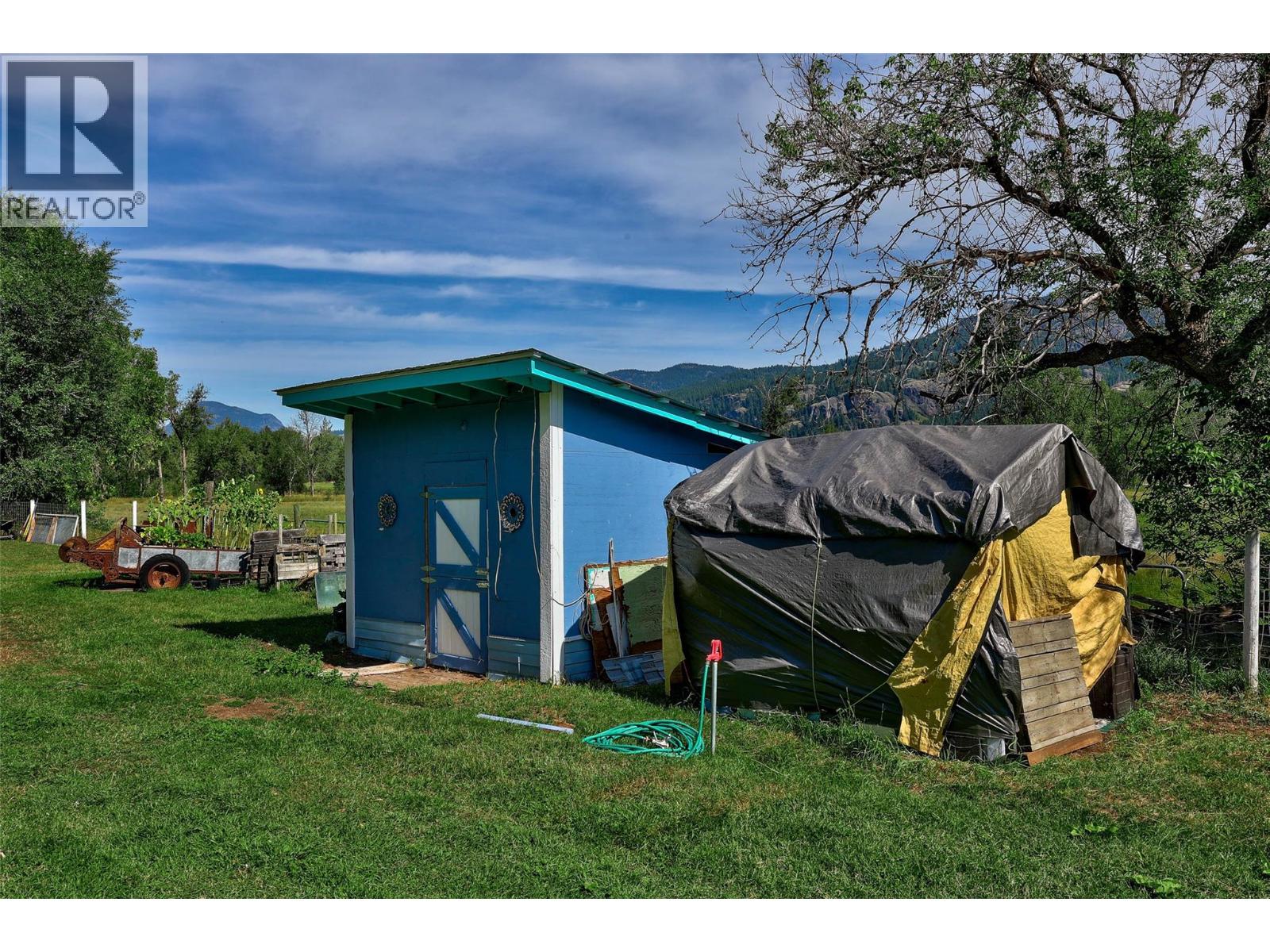 8572 Yellowhead Highway S, Little Fort, British Columbia  V0E 2C0 - Photo 43 - 10390133