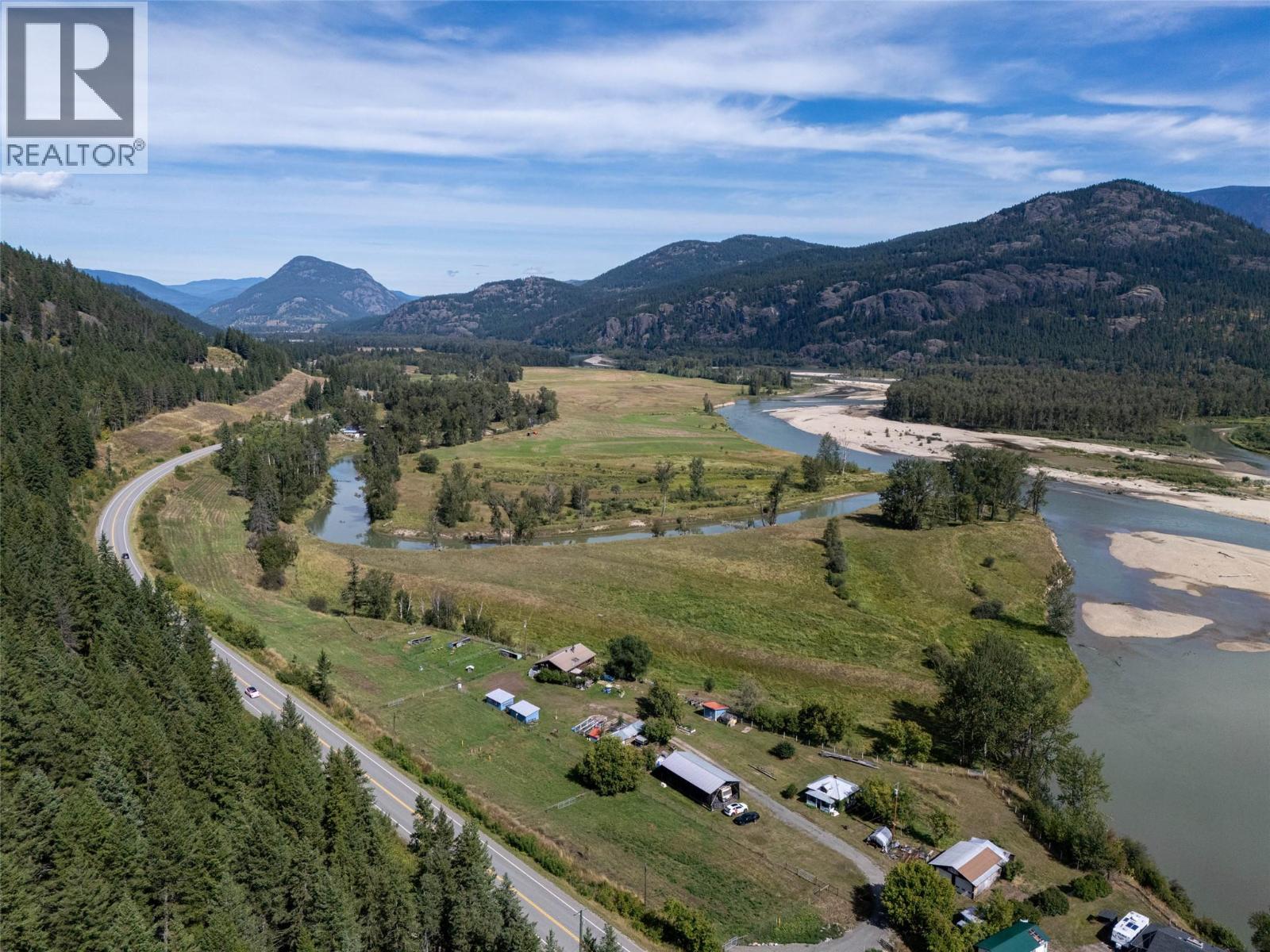 8572 Yellowhead Highway S, Little Fort, British Columbia  V0E 2C0 - Photo 61 - 10390133