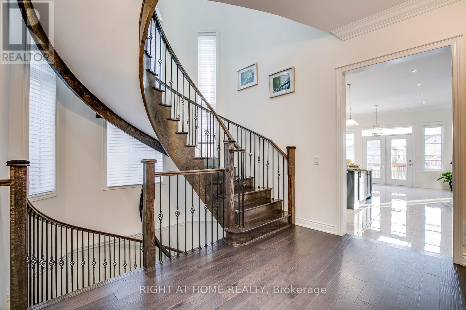 3182 Sunflower Drive, Oakville, Ontario  L6M 1N3 - Photo 5 - W13410852