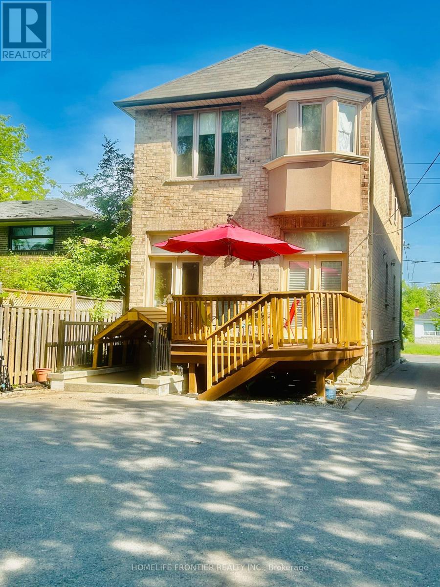 183 Finch Avenue E, Toronto, Ontario  M2N 4R8 - Photo 5 - C13272530