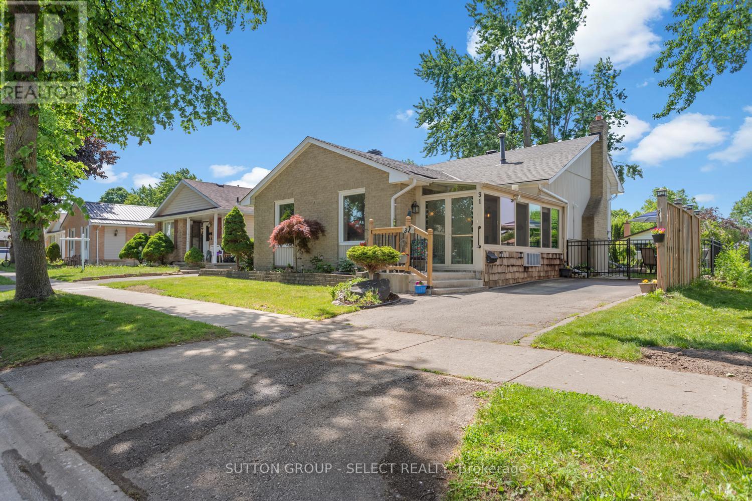 31 RENNY CRESCENT, London South, Ontario