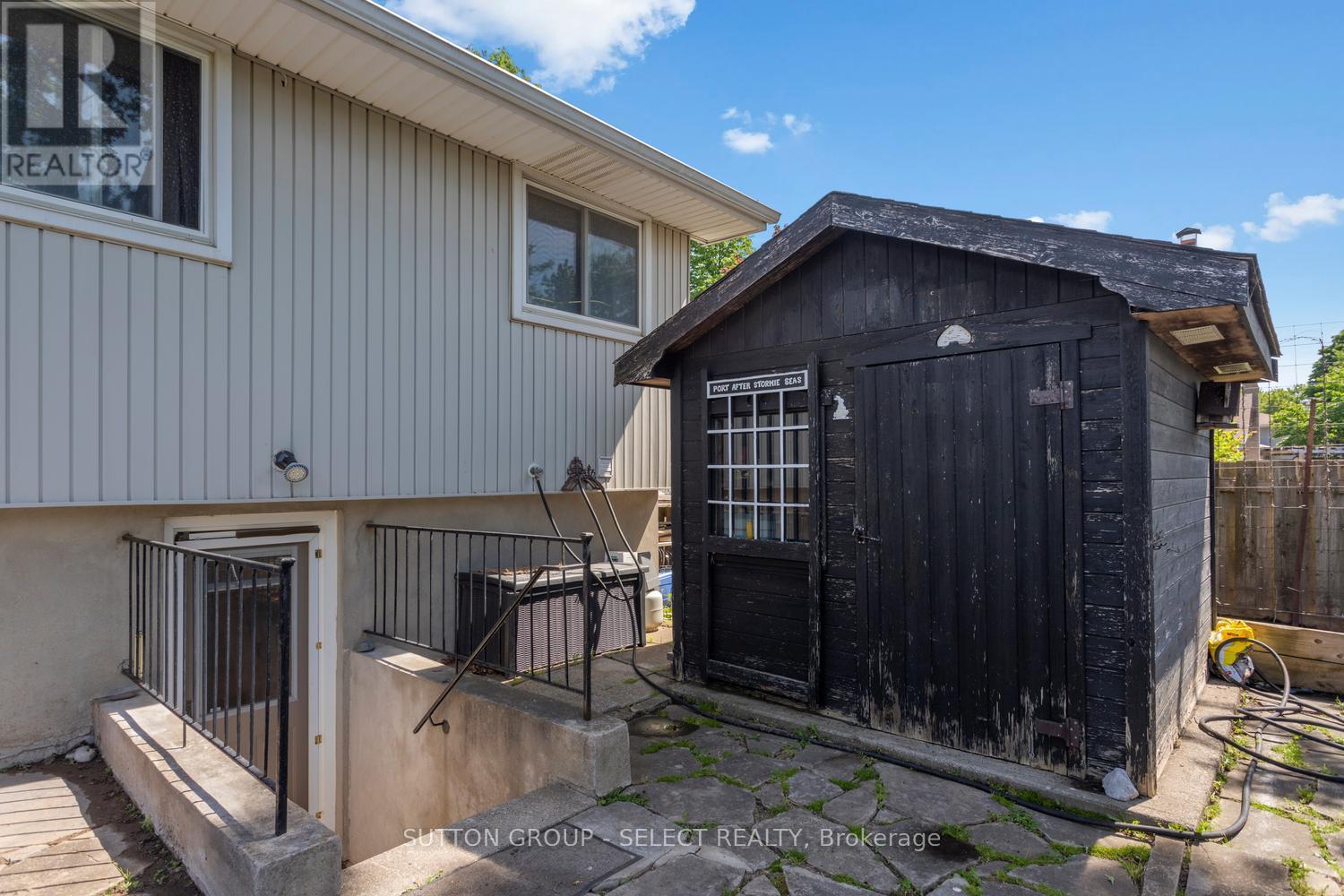 31 Renny Crescent, London South, Ontario  N6E 2C4 - Photo 47 - X13410924