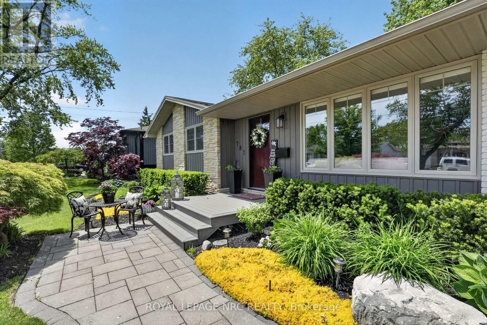 787 Grandview Road, Fort Erie, Ontario  L2A 4V6 - Photo 2 - X12982780