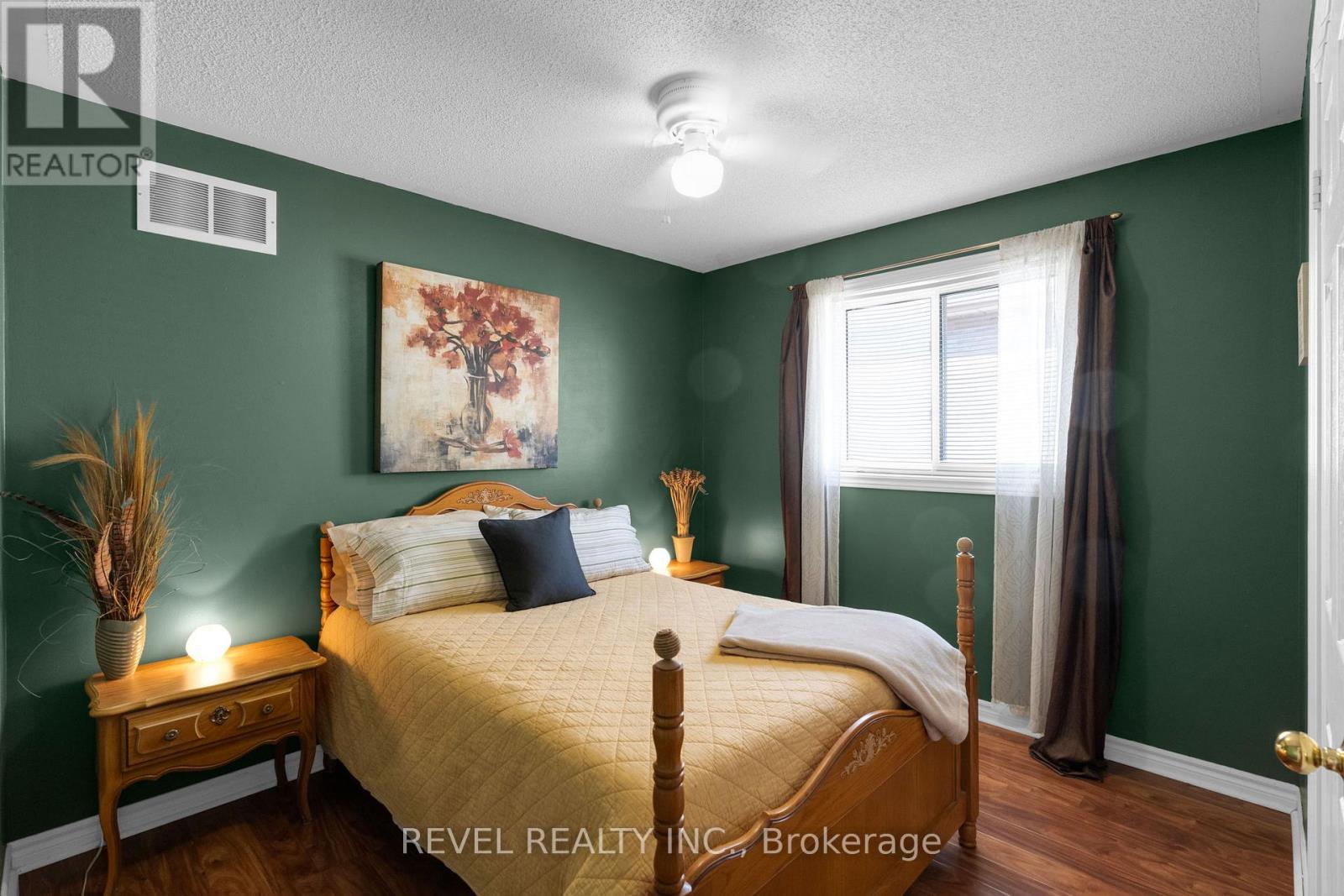 28 Dunnett Drive, Barrie, Ontario  L4N 0J7 - Photo 17 - S13038008