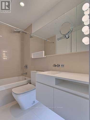 3512 - 45 Charles Street E, Toronto, Ontario  M4Y 0B8 - Photo 4 - C13410898