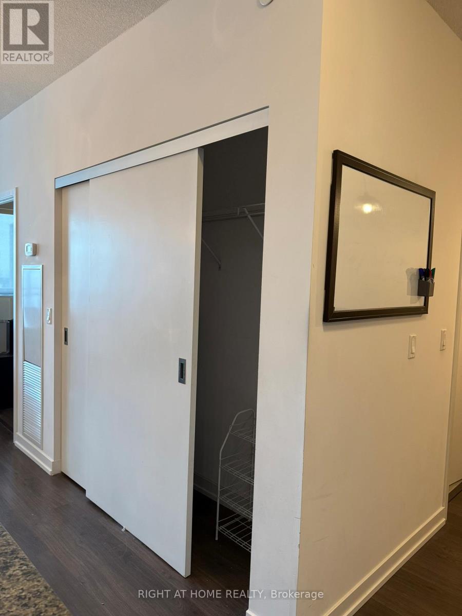 2913 - 98 Lillian Street, Toronto, Ontario  M4S 0A5 - Photo 18 - C13410986