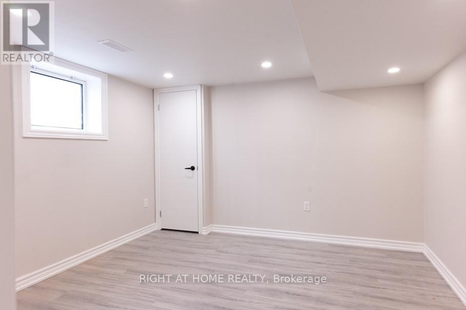 6 Bellvare Crescent, Toronto, Ontario  M1R 2M9 - Photo 13 - E12968452