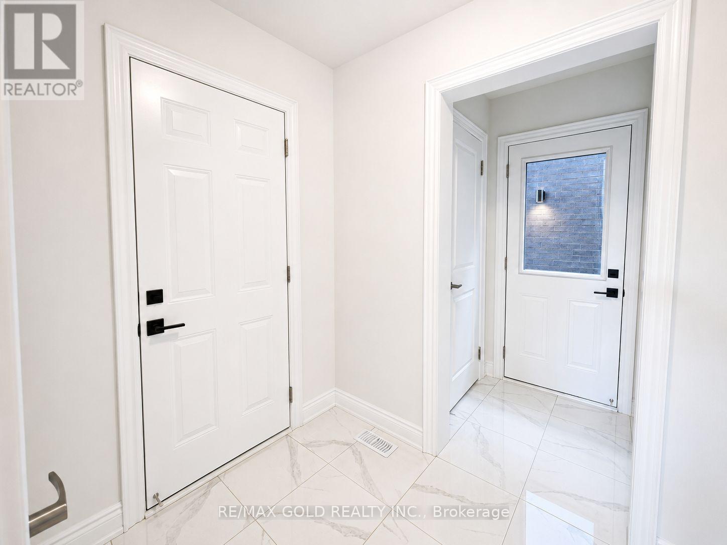 31 Dolomite Drive, Brampton, Ontario  L6P 4R6 - Photo 37 - W13299914