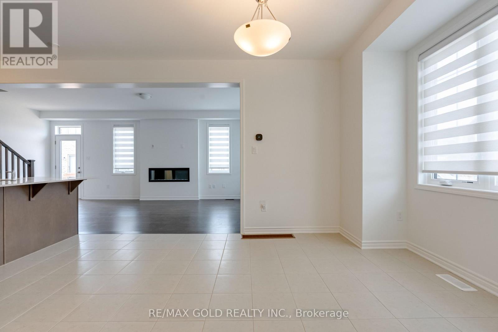 1330 Richardson Way, Milton, Ontario  L9E 2J8 - Photo 6 - W13410922