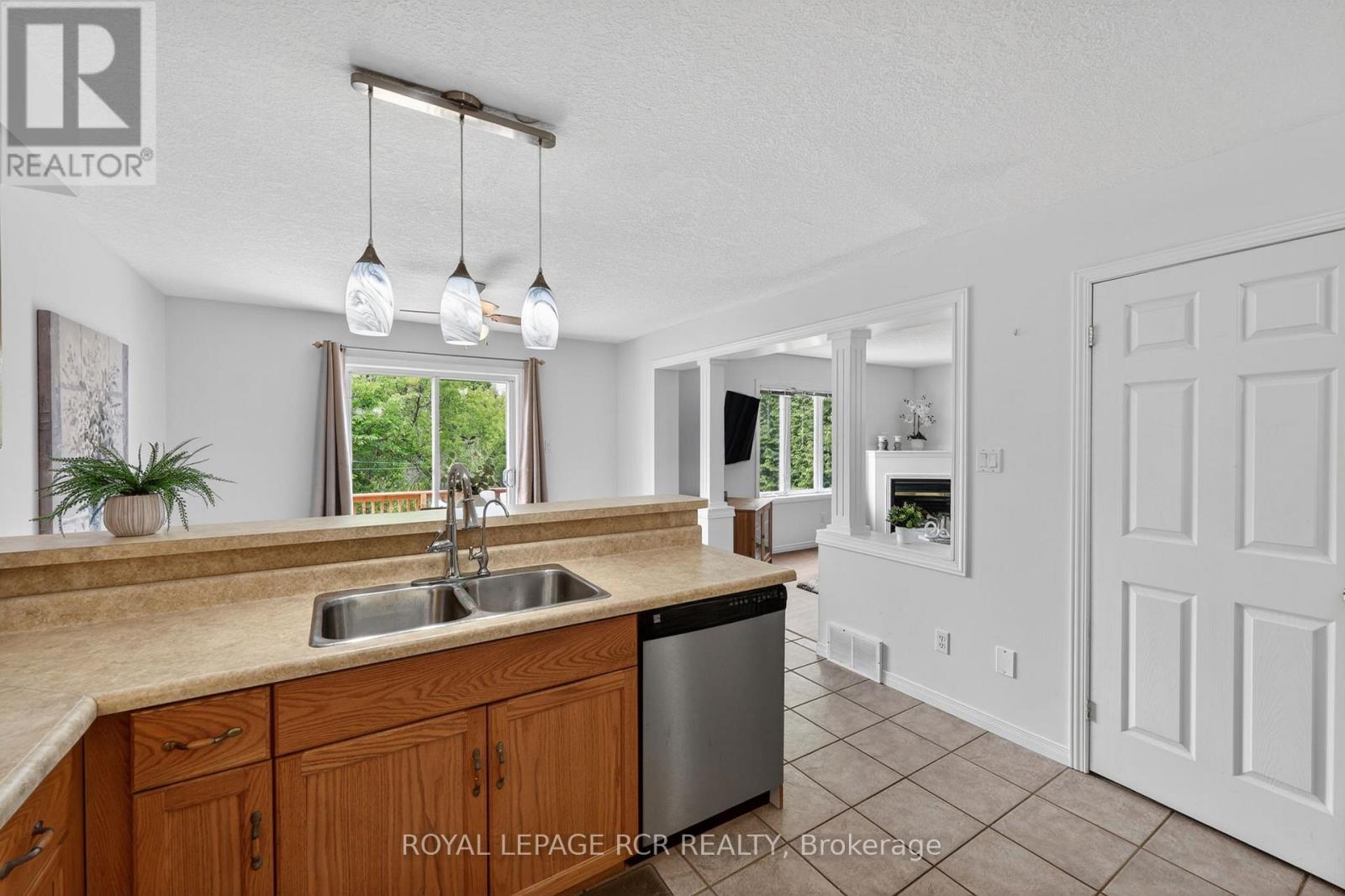 1552 Queen Street, Caledon, Ontario  L7K 0C2 - Photo 11 - W13410960