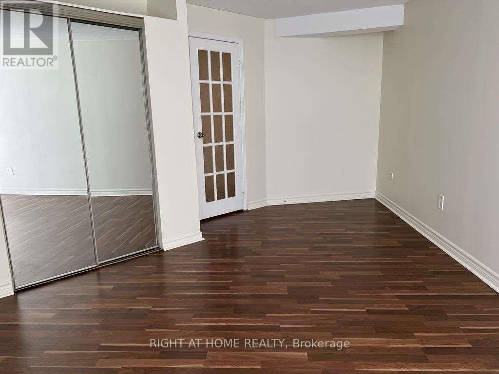 3202 - 3650 Kaneff Crescent, Mississauga, Ontario  L5A 4A1 - Photo 11 - W13410976
