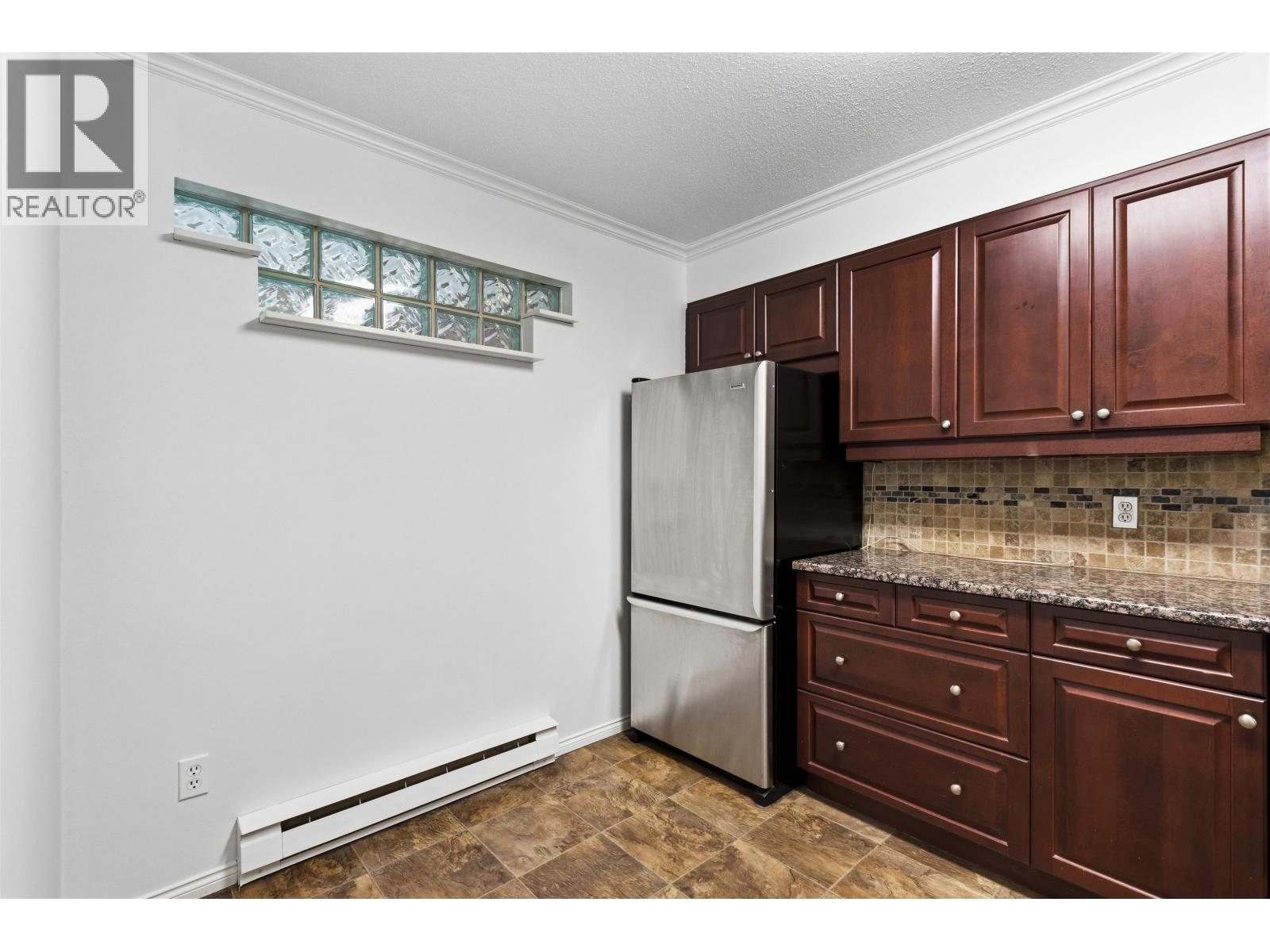 204 5656 Halley Avenue, Burnaby, British Columbia  V5H 2P8 - Photo 11 - R3133076