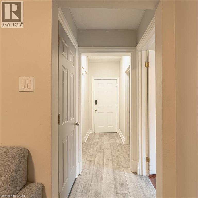 11 Aikman Avenue Unit# Apt 1, Hamilton, Ontario  L8M 1P6 - Photo 6 - 40837465