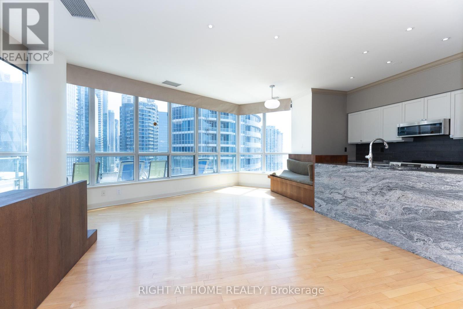 2801 (Ph 1) - 228 Queens Quay W, Toronto, Ontario  M5J 1B5 - Photo 16 - C13411010