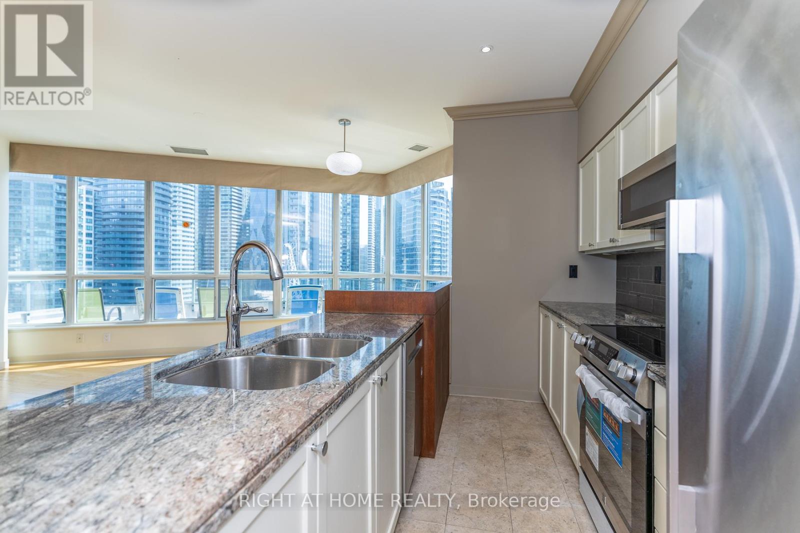2801 (Ph 1) - 228 Queens Quay W, Toronto, Ontario  M5J 1B5 - Photo 22 - C13411010