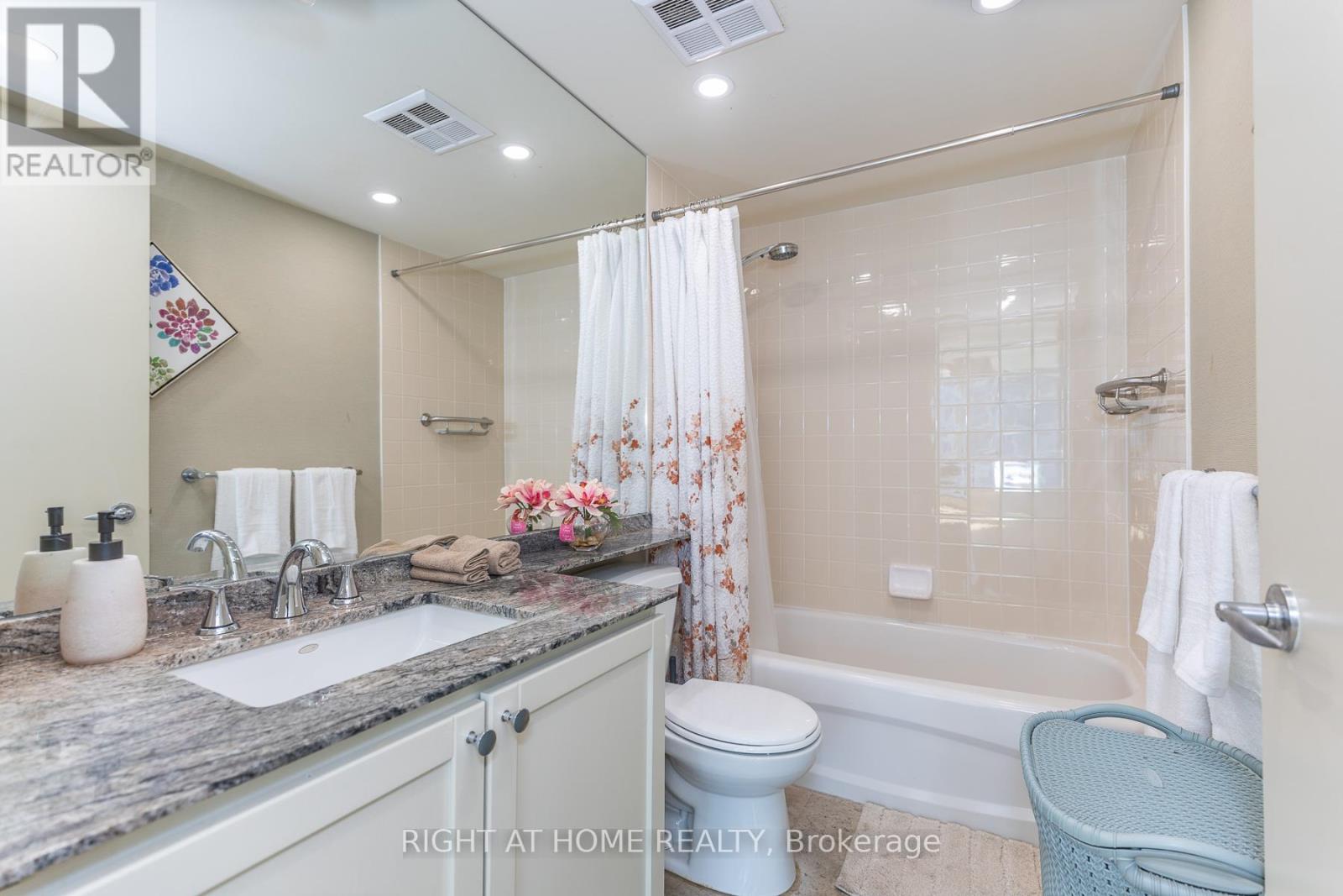 2801 (Ph 1) - 228 Queens Quay W, Toronto, Ontario  M5J 1B5 - Photo 35 - C13411010