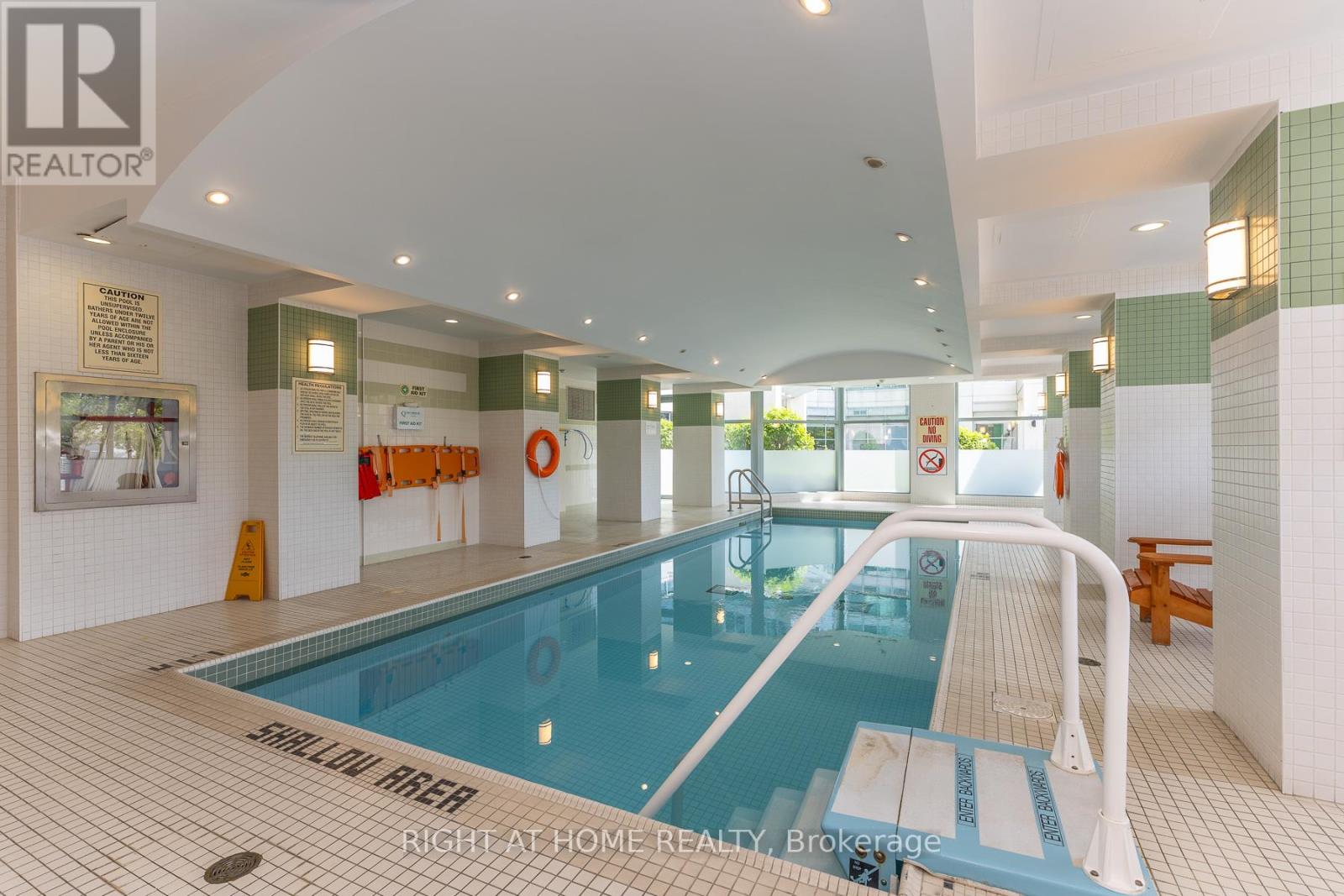 2801 (Ph 1) - 228 Queens Quay W, Toronto, Ontario  M5J 1B5 - Photo 46 - C13411010