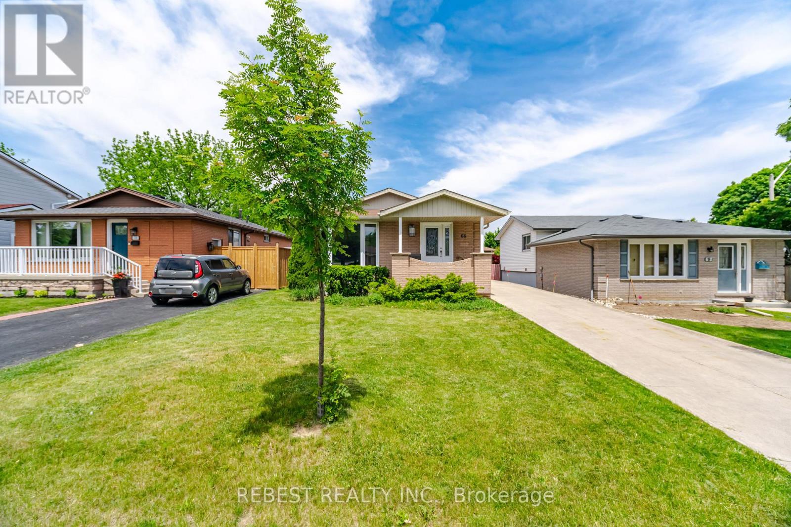 66 Darlington Drive, Hamilton, Ontario  L9C 2L9 - Photo 2 - X13224610
