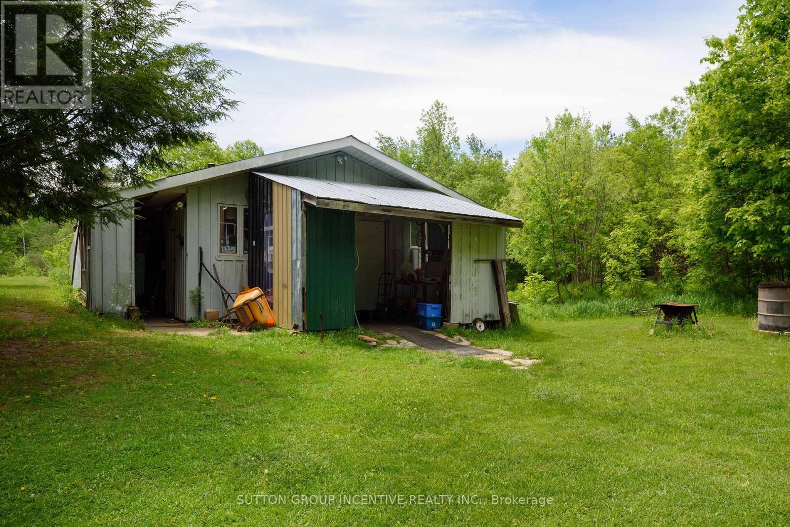 9408 Provincial Hwy 11 Highway, Severn, Ontario  L3V 6H3 - Photo 3 - S13411058