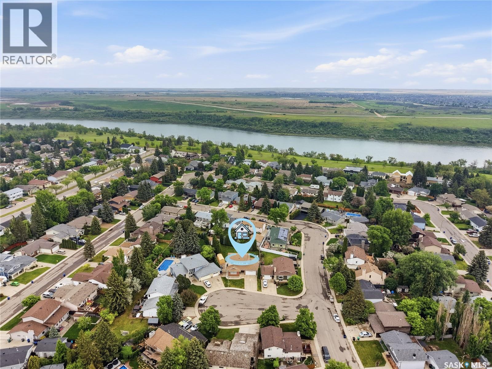 723 Candle Court, Saskatoon, Saskatchewan  S7K 4Z9 - Photo 5 - SK038073
