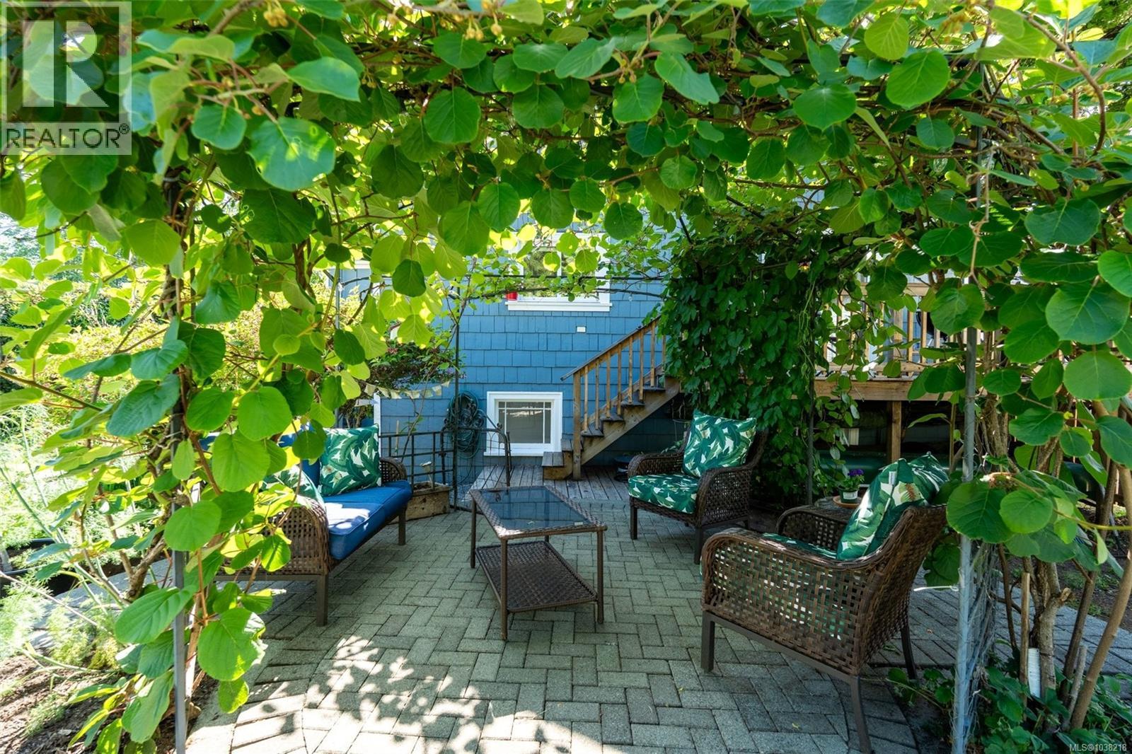 37 Cowichan Ave W, Lake Cowichan, British Columbia  V0R 2G0 - Photo 37 - 1038218