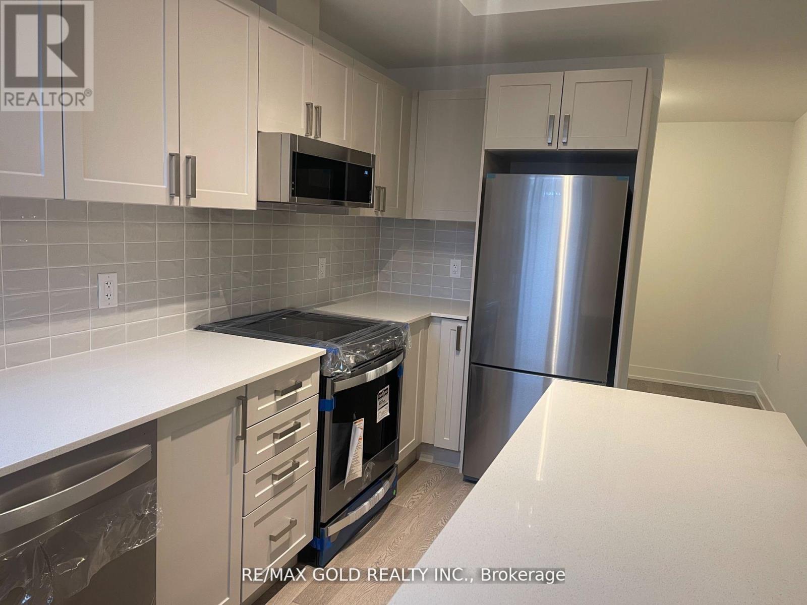 161 - 1095 Douglas Mccurdy Comm, Mississauga, Ontario  L5G 0C6 - Photo 2 - W13410996