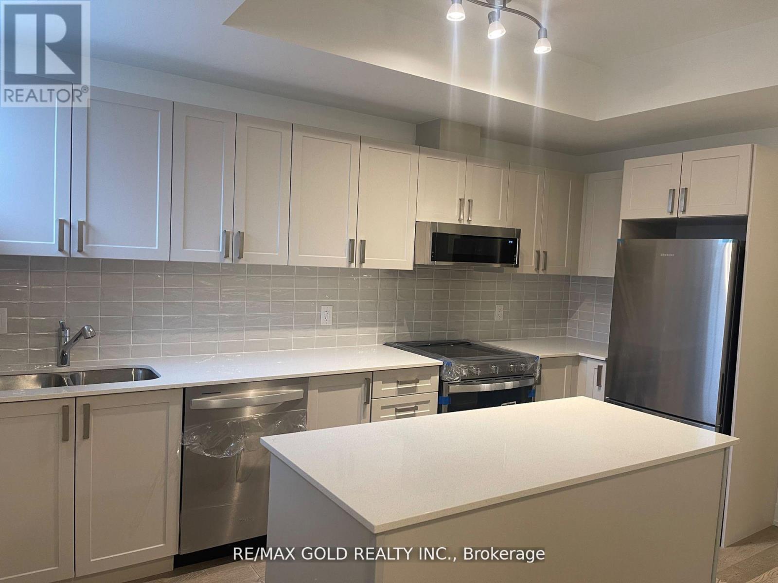 161 - 1095 Douglas Mccurdy Comm, Mississauga, Ontario  L5G 0C6 - Photo 3 - W13410996