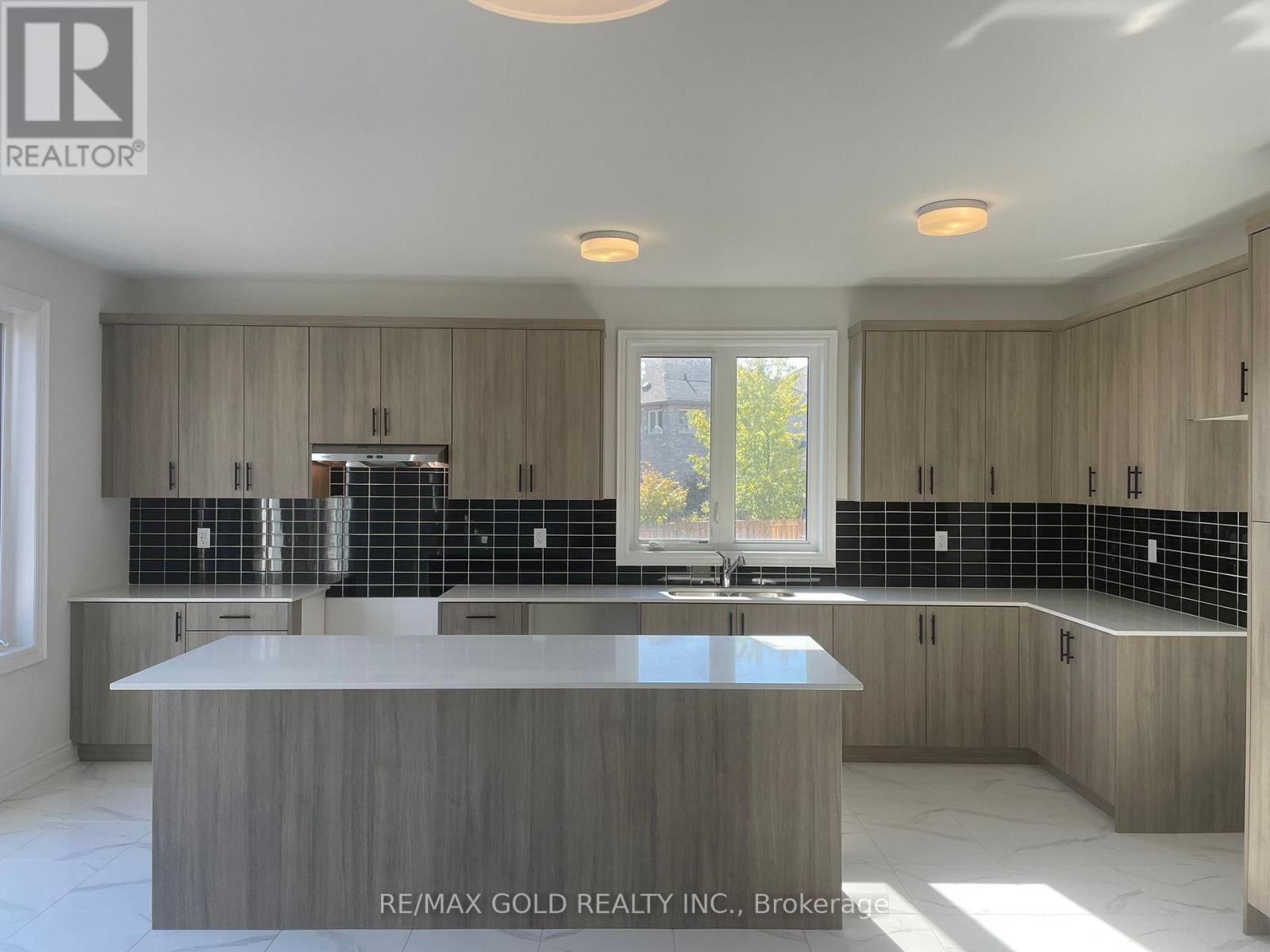 31 Dolomite Drive, Brampton, Ontario  L6P 4R6 - Photo 11 - W13411004
