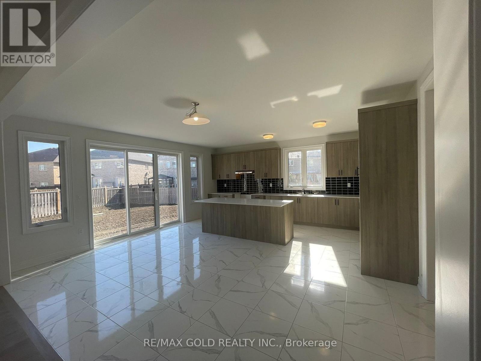 31 Dolomite Drive, Brampton, Ontario  L6P 4R6 - Photo 12 - W13411004
