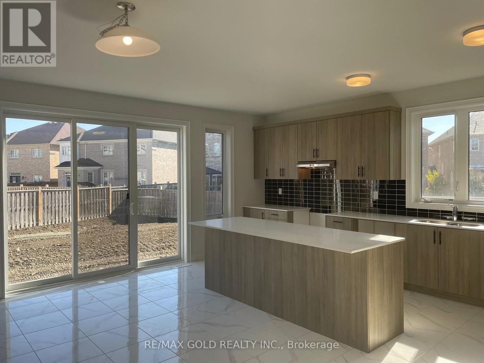 31 Dolomite Drive, Brampton, Ontario  L6P 4R6 - Photo 7 - W13411004