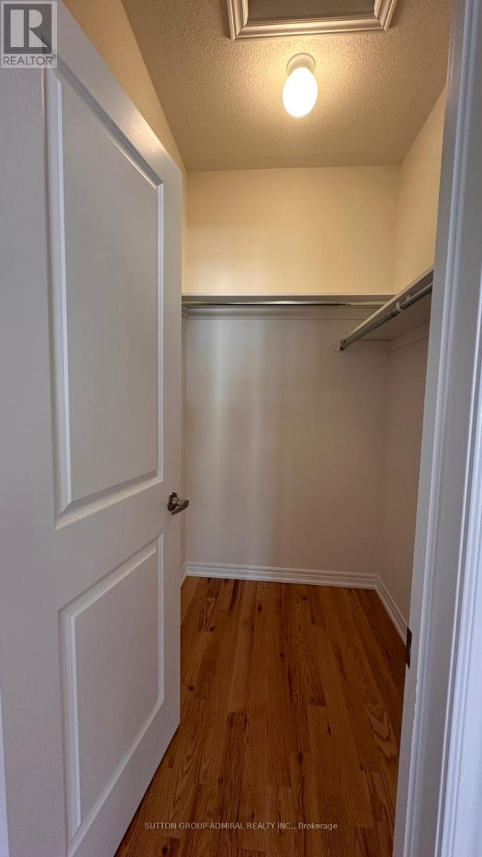 10 Hayrake Street, Brampton, Ontario  L6Z 3M4 - Photo 11 - W13411006
