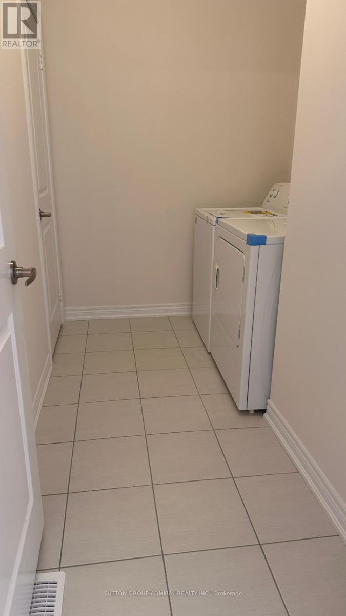 10 Hayrake Street, Brampton, Ontario  L6Z 3M4 - Photo 12 - W13411006
