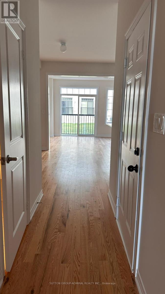 10 Hayrake Street, Brampton, Ontario  L6Z 3M4 - Photo 2 - W13411006