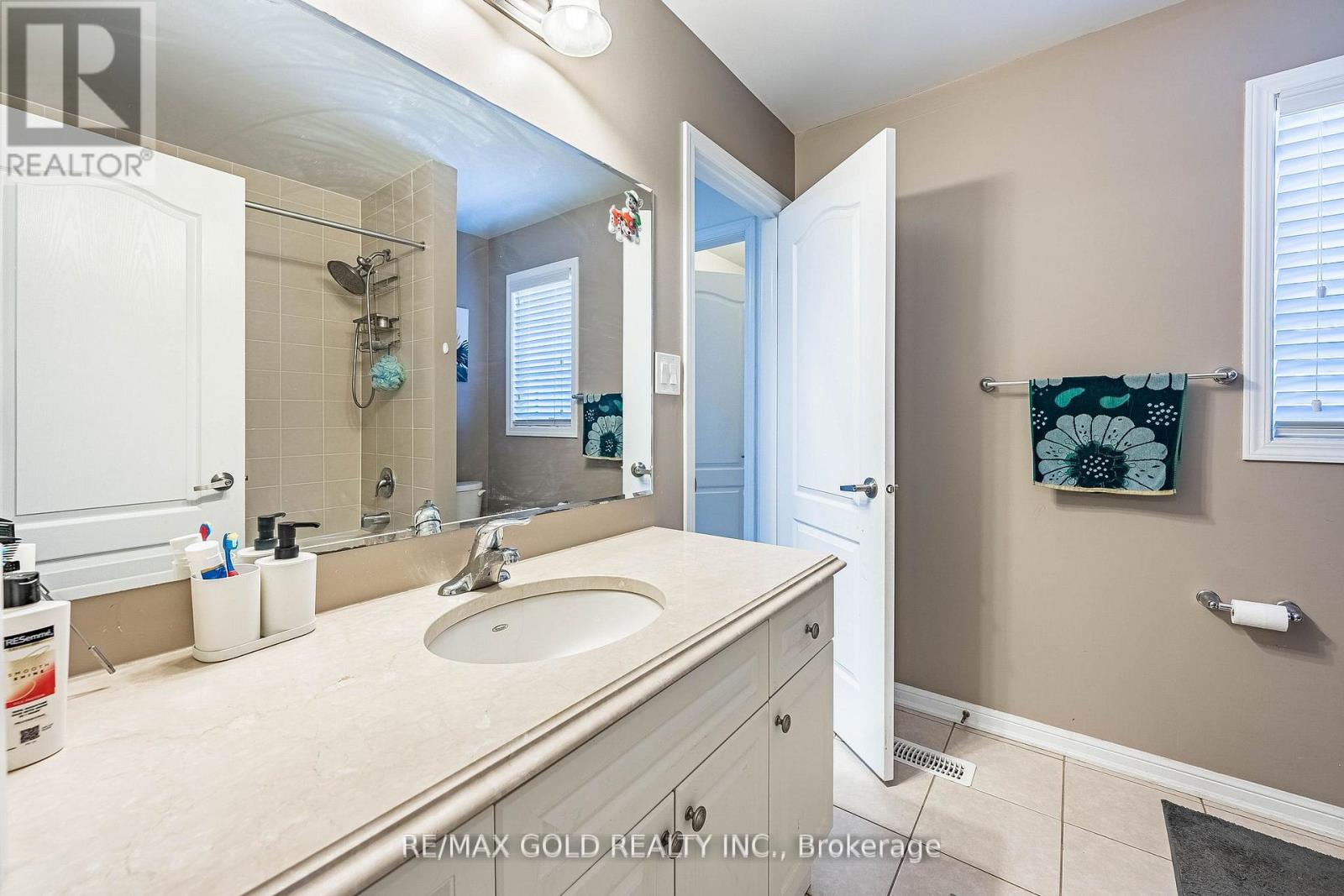 26 Robert Parkinson Drive, Brampton, Ontario  L7A 0Y3 - Photo 20 - W13411026