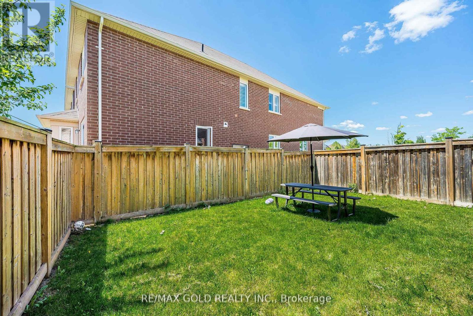 26 Robert Parkinson Drive, Brampton, Ontario  L7A 0Y3 - Photo 36 - W13411026