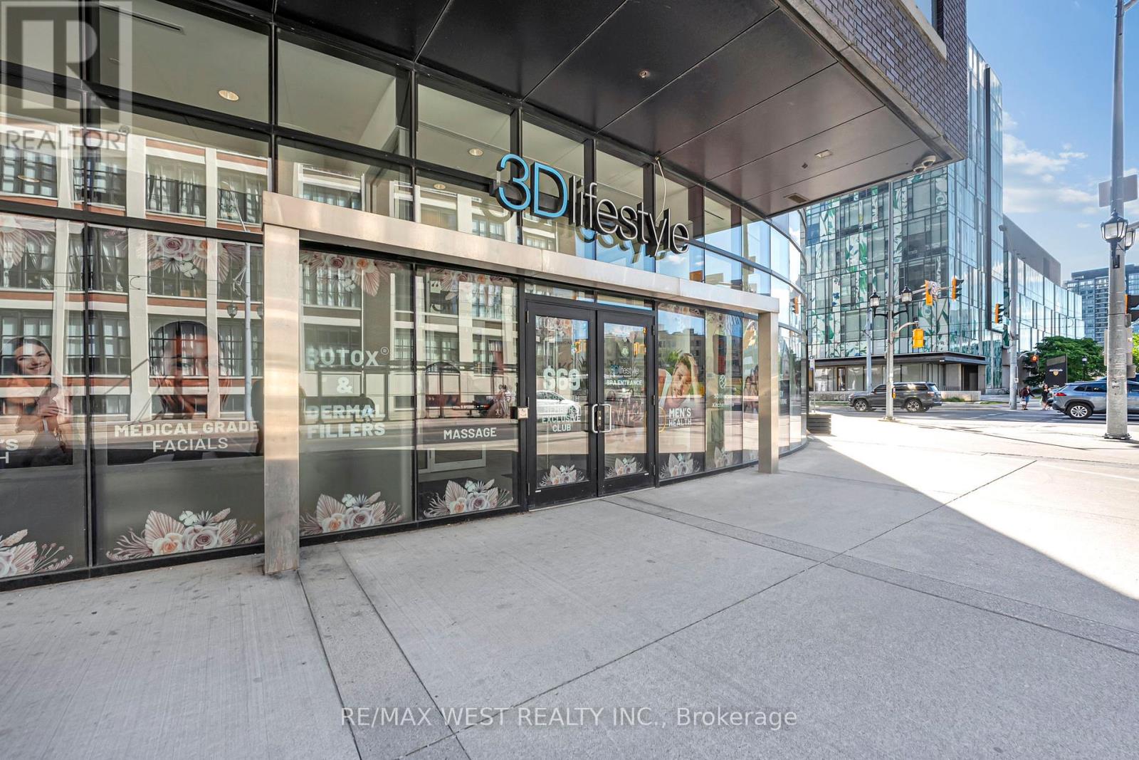 1 - 1 Victoria Street S, Kitchener, Ontario  N2G 0B5 - Photo 2 - X13411012