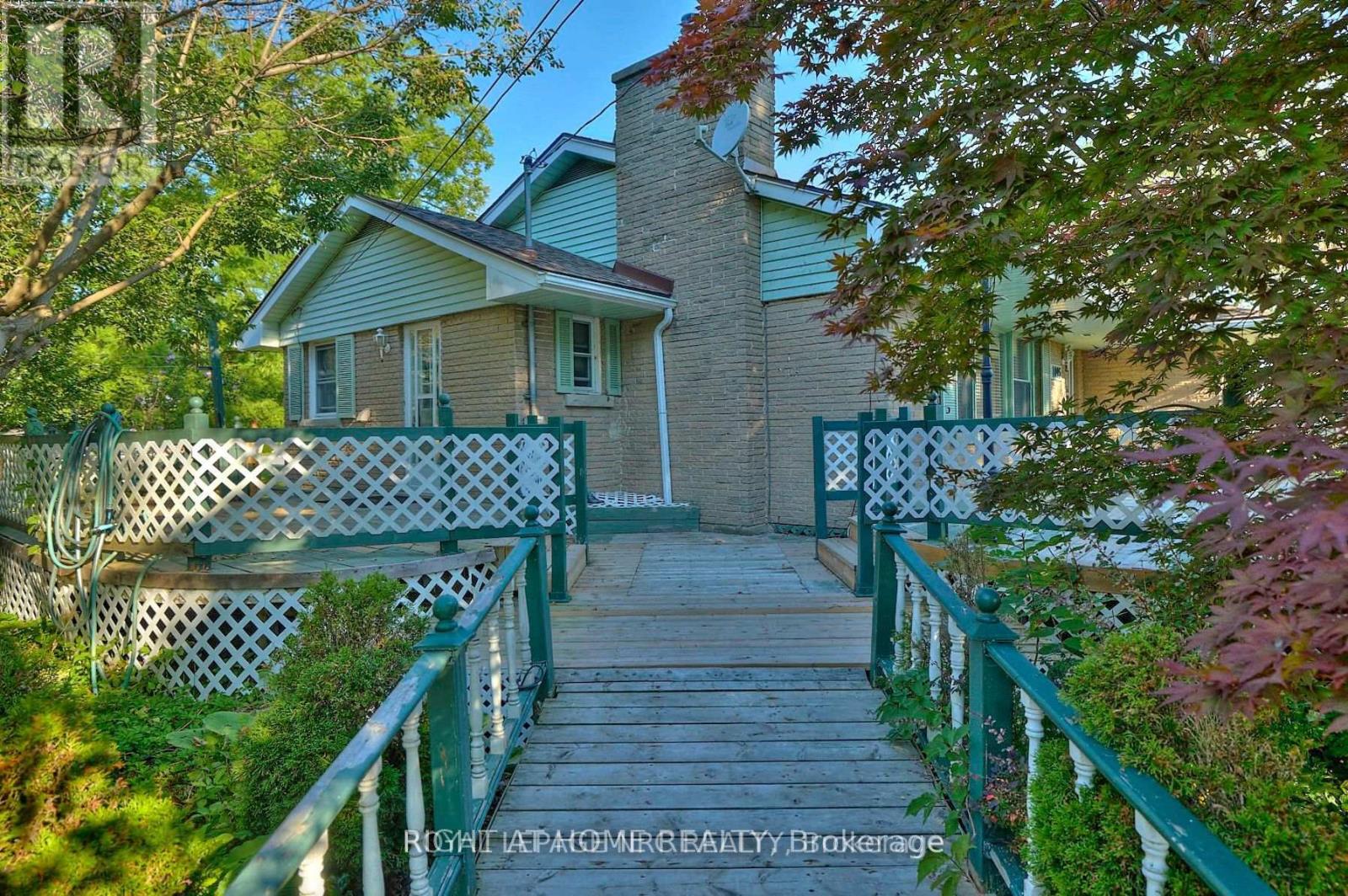 1095 SPEARS ROAD, Fort Erie, Ontario