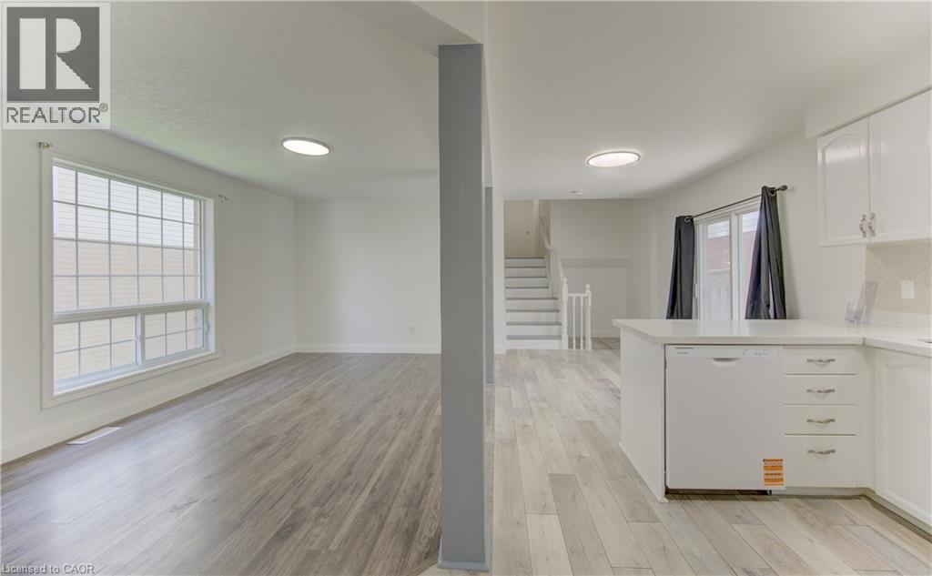 347 Keewatin Avenue, Kitchener, Ontario  N2B 3W2 - Photo 14 - 40836568