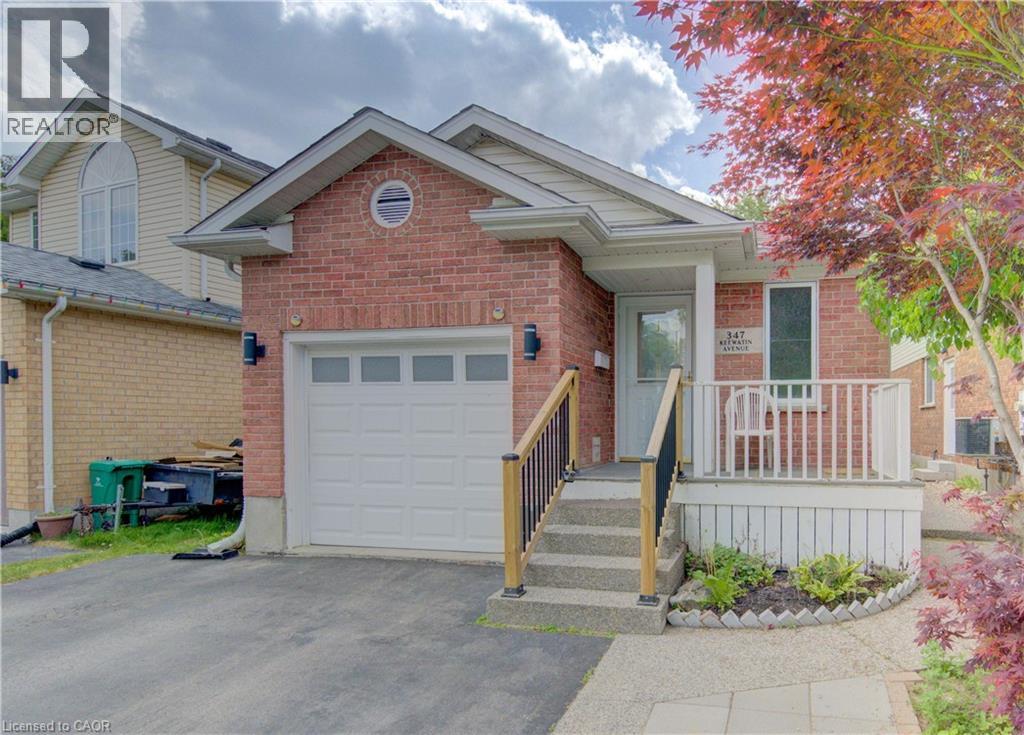 347 Keewatin Avenue, Kitchener, Ontario  N2B 3W2 - Photo 2 - 40836568